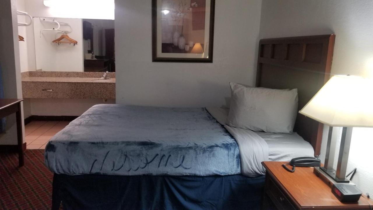 Executive Inn Стилуотер Экстерьер фото